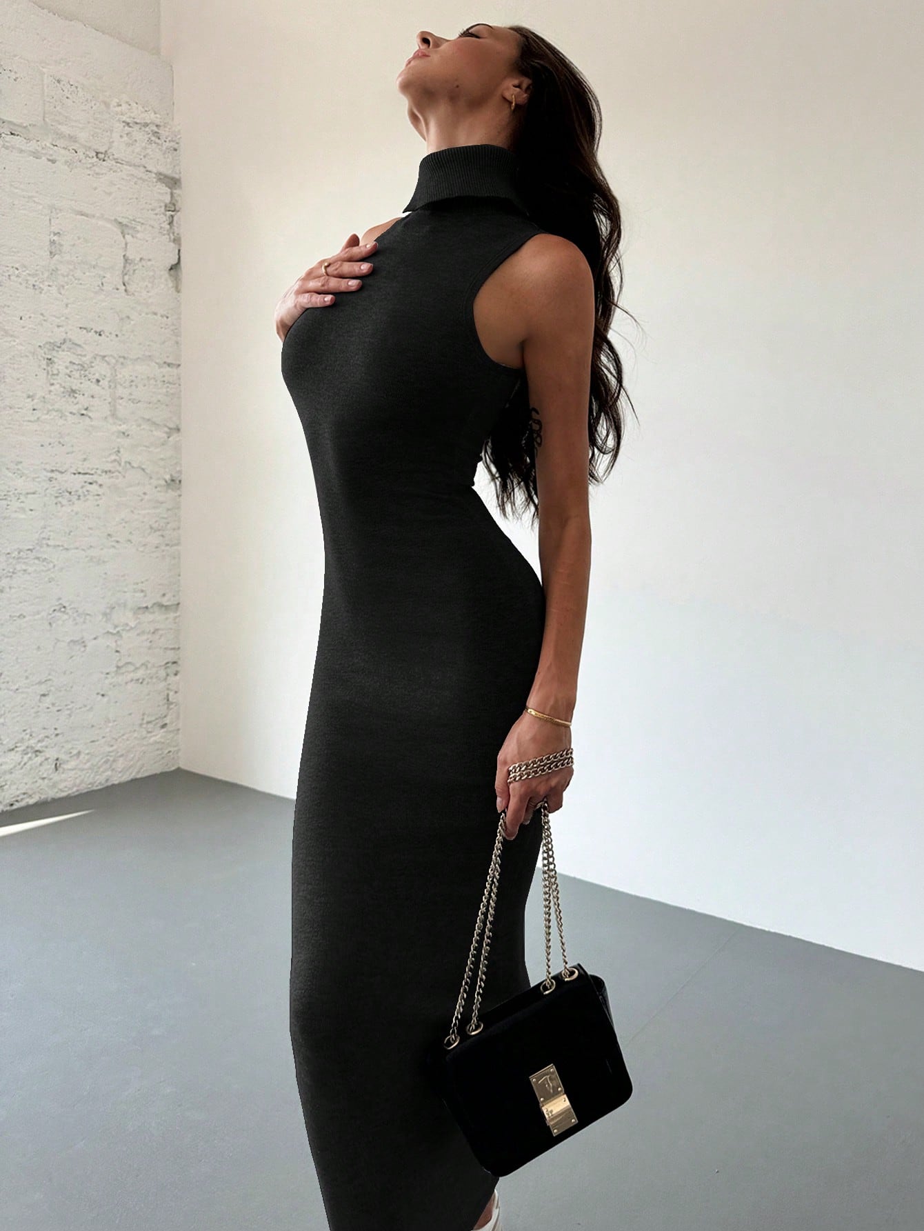 Vestido de Suéter com Gola Alta Sem Mangas