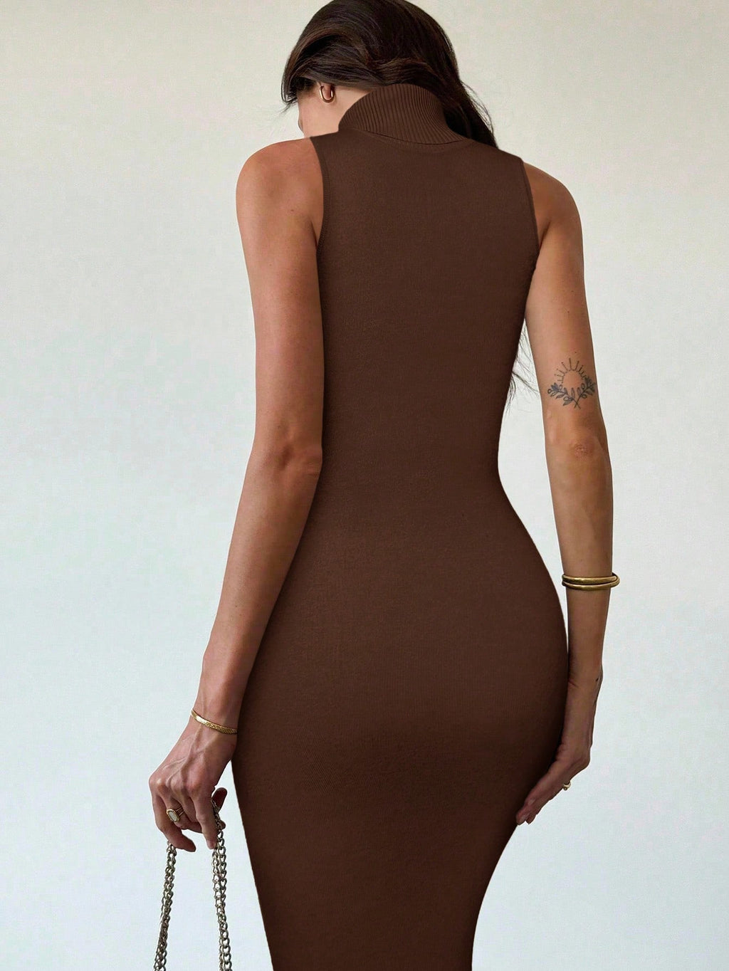Vestido de Suéter com Gola Alta Sem Mangas